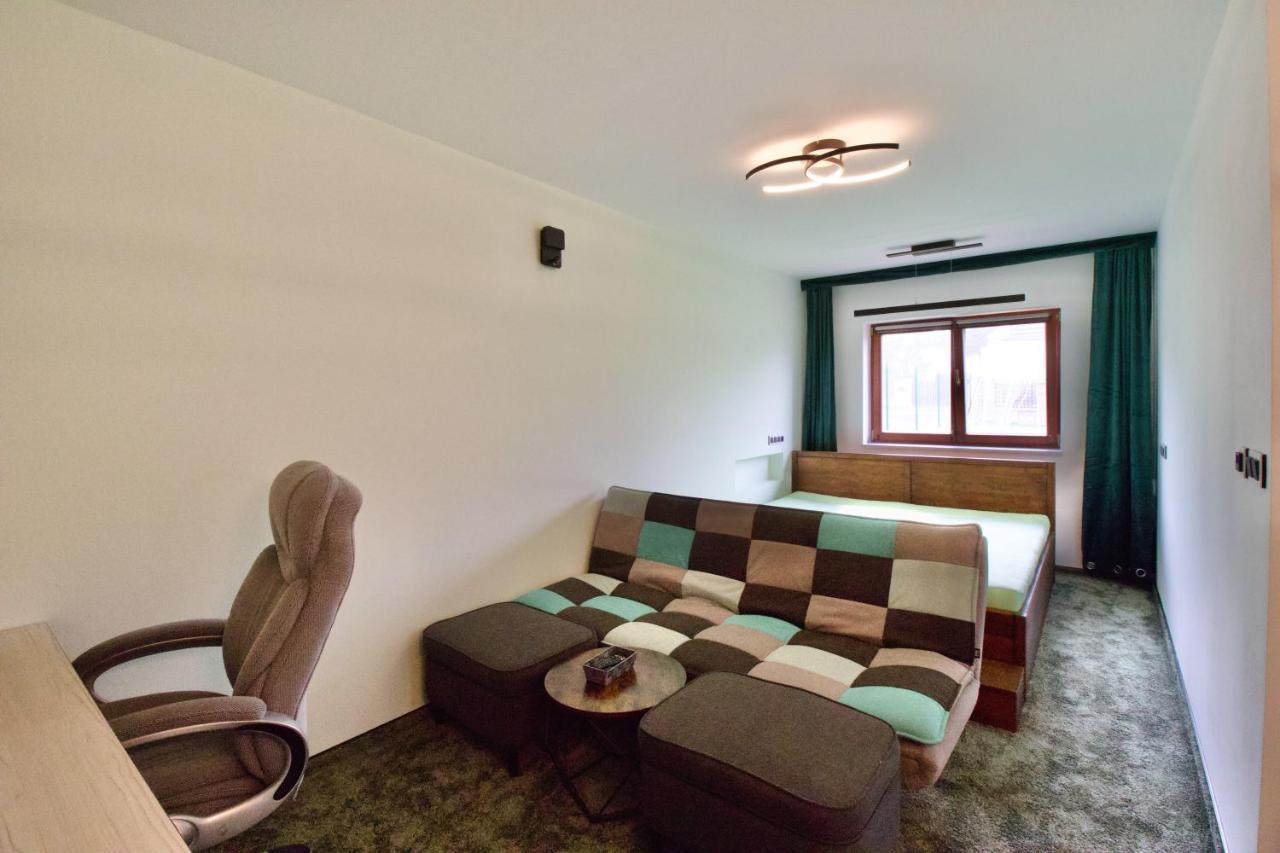 Apartman Uprostred Trojuhelniku Praha - Karlovy Vary - Plzen Kolesovice Extérieur photo